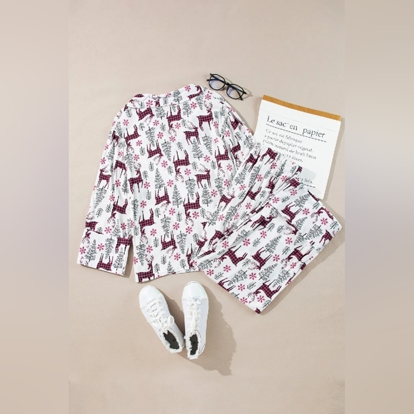 Cozy White and Red Reindeer Pajamas - Picture 3 of 10